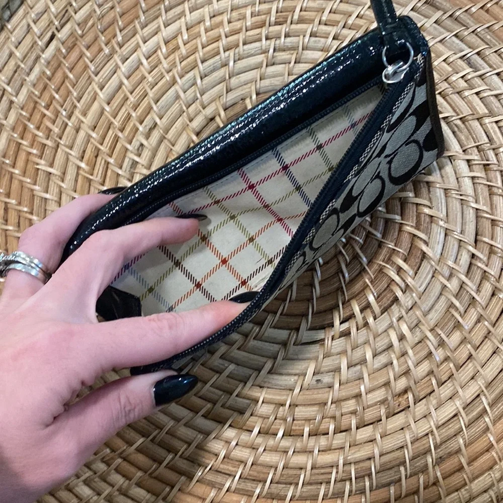 Black and Grey Coach Wallet - Picture 3 of 8